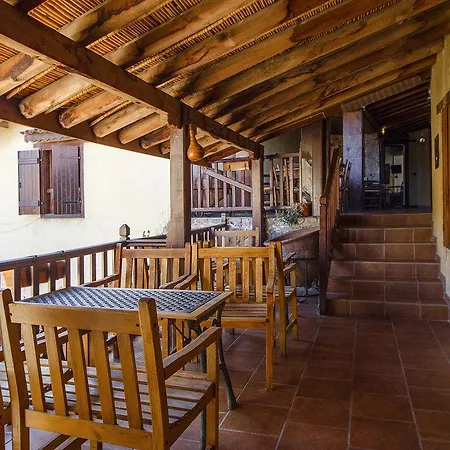 Linos بيت ريفي