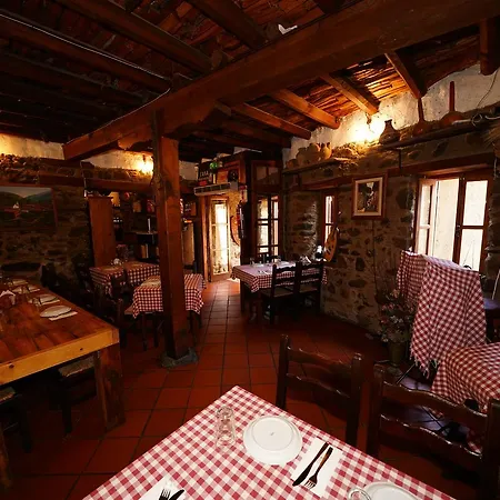 بيت ريفي Linos 3*