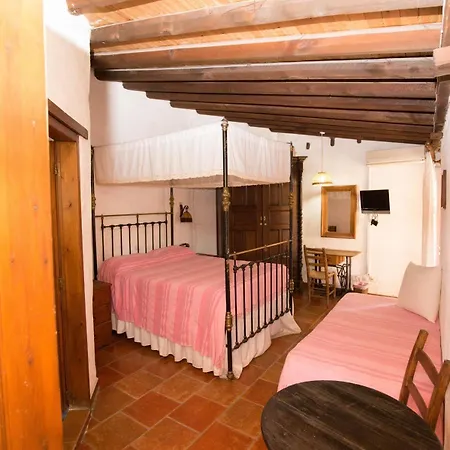 Linos بيت ريفي