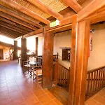 Linos Inn