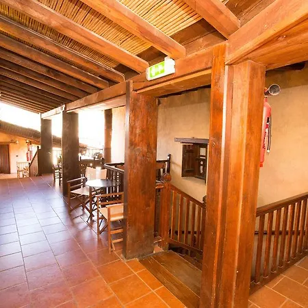 Linos Inn