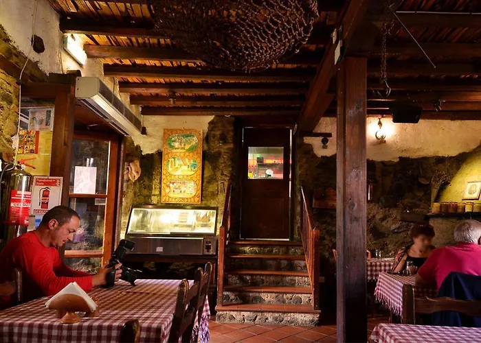 Linos Han/Misafirhane Kakopetria