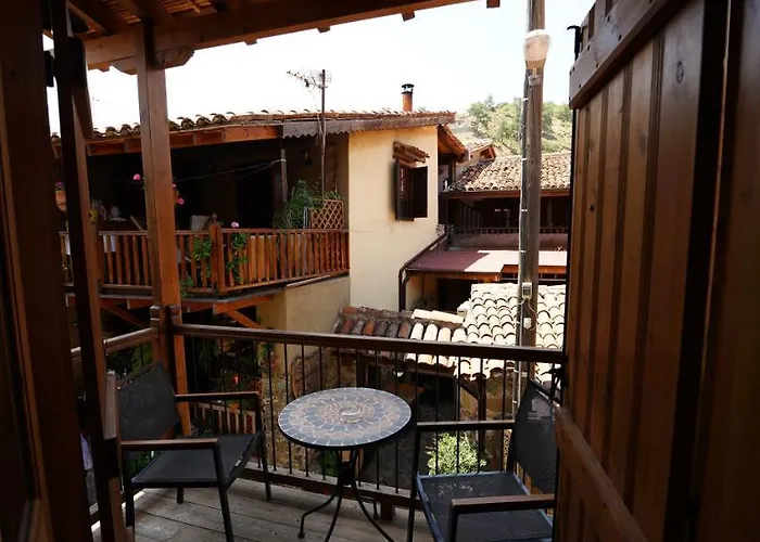 Han/Misafirhane Linos