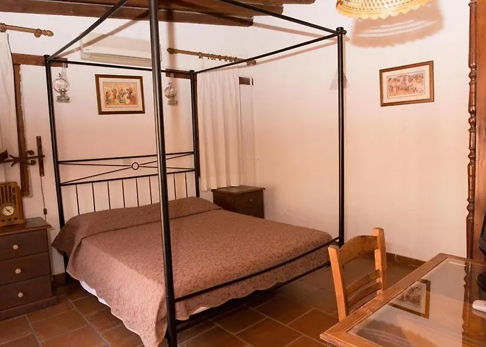 Han/Misafirhane Linos