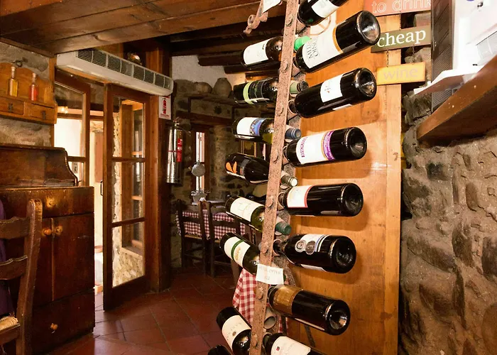 Linos Han/Misafirhane 3*